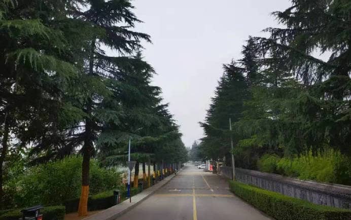 西安棗園山生態(tài)人文紀(jì)念園地址電話