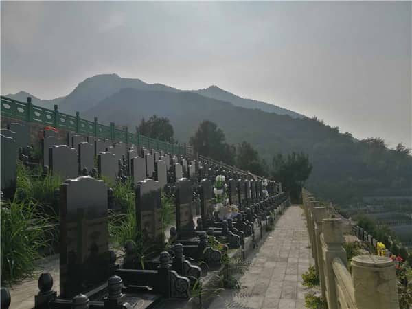 西安九龍山骨灰公墓預(yù)約電話
