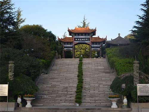 西安高橋墓園的墓地價(jià)格行情如何，有哪些性?xún)r(jià)比高的選擇？