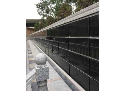 西安臥龍山墓園作為西安主城區(qū)以北的大型新型生態(tài)墓園，它有哪些優(yōu)勢(shì)？
